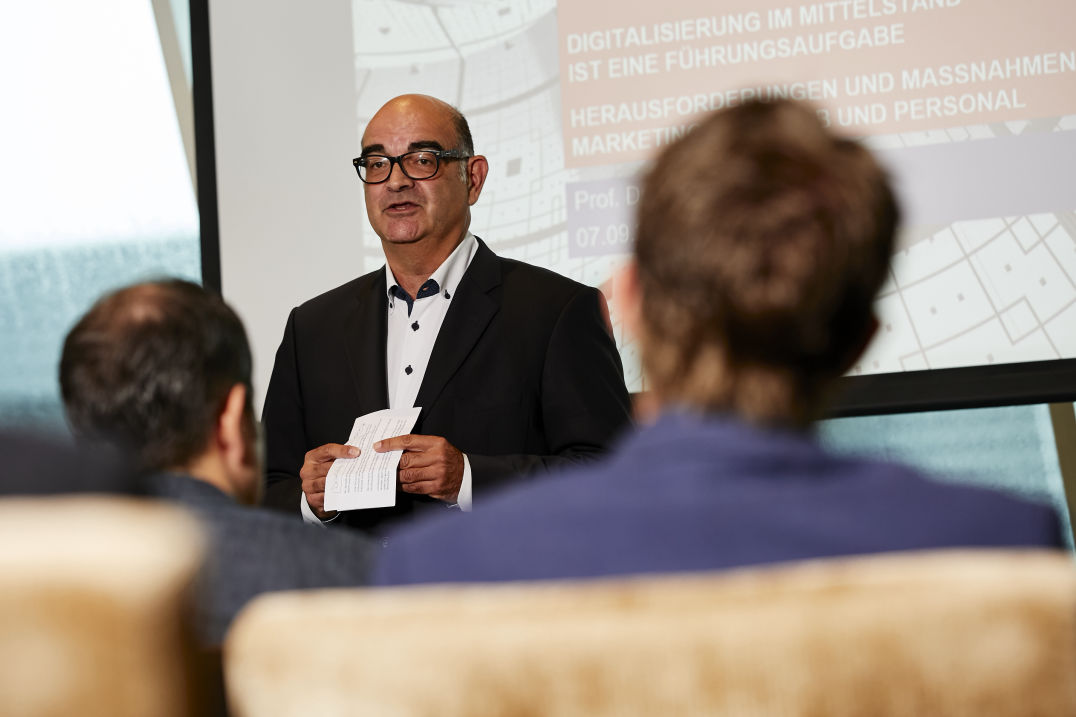 Pressemitteilungen zu den Vorträgen und Veranstaltungen von Prof. Dr. Helmut Döring